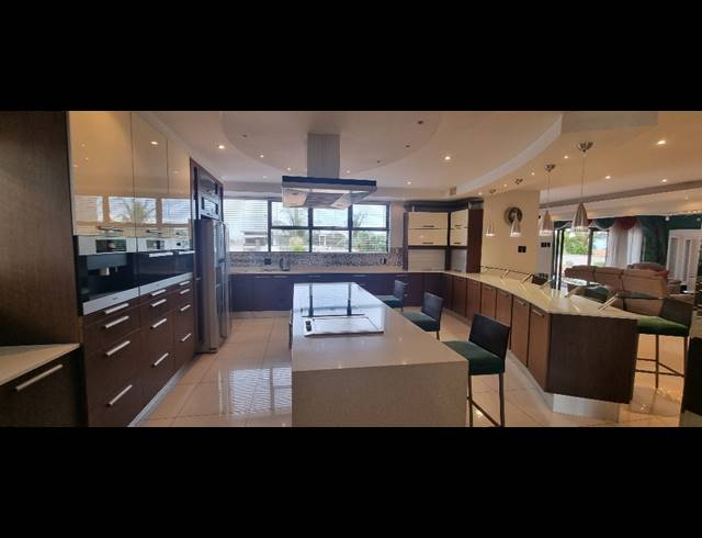 4 BEDROOM HOUSE FOR SALE IN UMHLANGA CENTRAL
